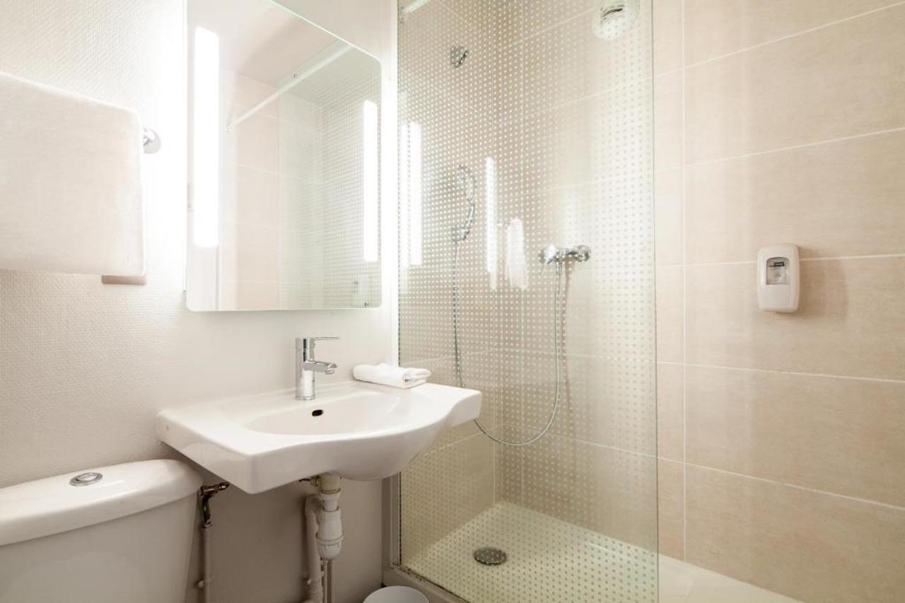 B&B Hotel Корбей-Эссон Экстерьер фото